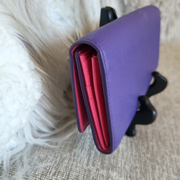 Mcm Coral Trifold Long Wallet..Authentic..Like brand New!! - Picture 4 of 11